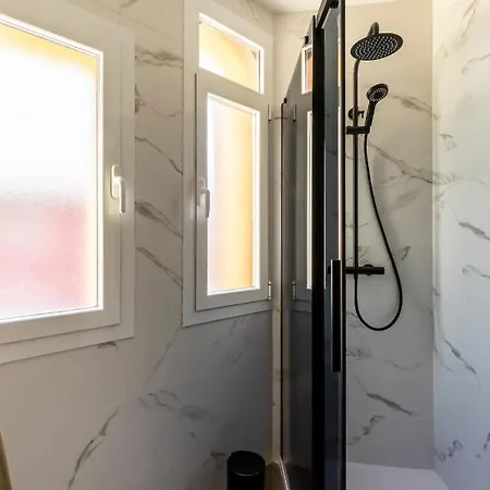 Daire Vivienda Turistica Plaza De Tres Pilares Bilbao