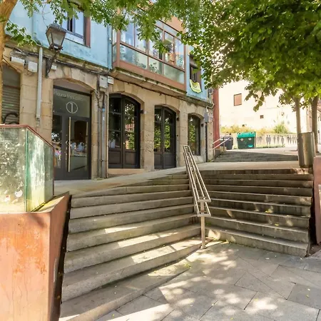 Vivienda Turística Plaza De Tres Pilares