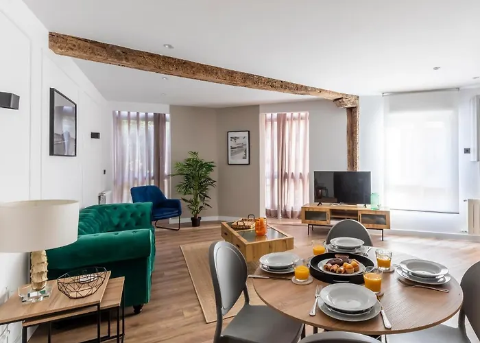 Apartament Vivienda Turistica Plaza De Tres Pilares Bilbao