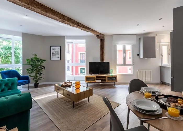 Vivienda Turistica Plaza De Tres Pilares Apartament