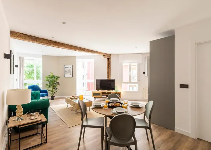 Vivienda Turistica Plaza De Tres Pilares Apartament Bilbao