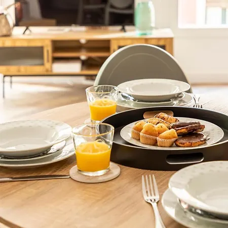 Vivienda Turistica Plaza De Tres Pilares Appartamento *