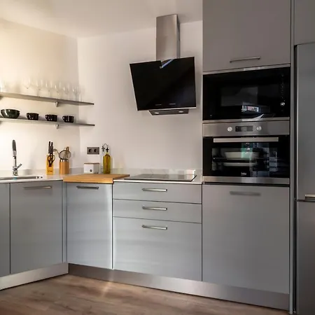 Vivienda Turistica Plaza De Tres Pilares *