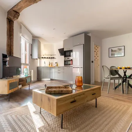 Appartamento Vivienda Turistica Plaza De Tres Pilares Bilbao