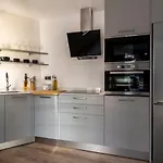 Vivienda Turistica Plaza De Tres Pilares *
